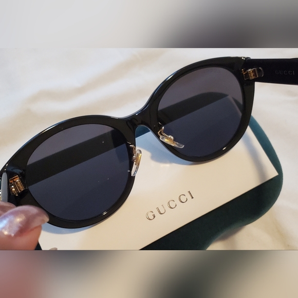 Gucci Womens Black Sunglasses - NWT - Picture 4 of 14